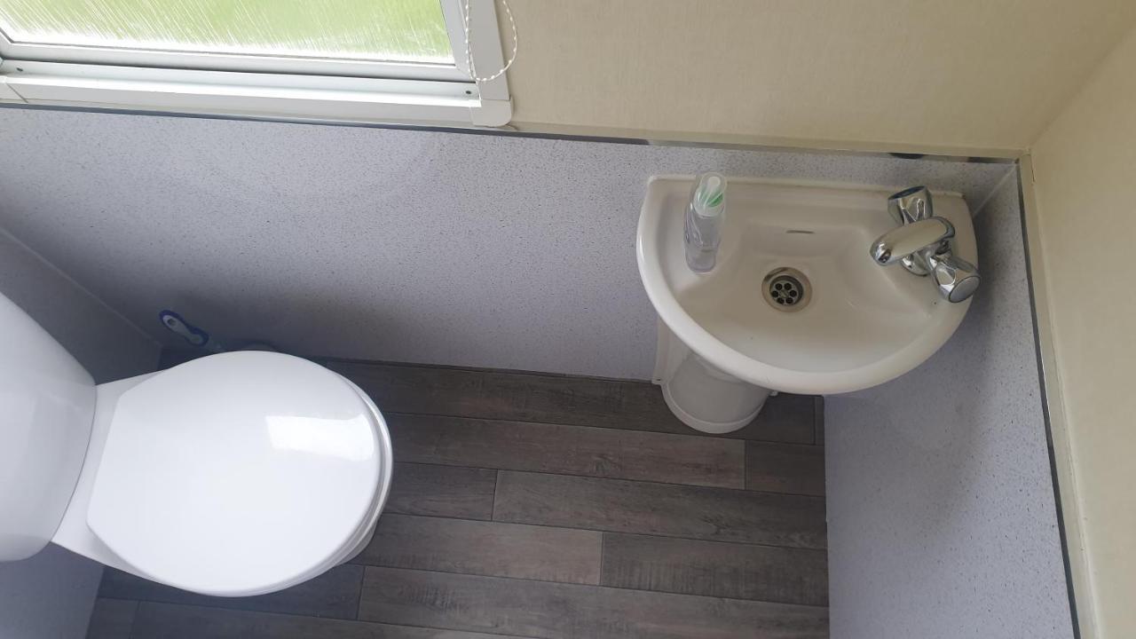 Holiday Home In Lyons Robin Hood Holiday Park Meliden Екстериор снимка
